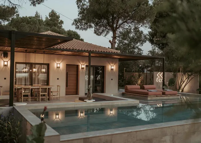 Pure Beachfront With Pool Vourvourou