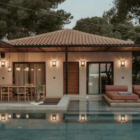 Pure Beachfront With Pool * Vourvourou